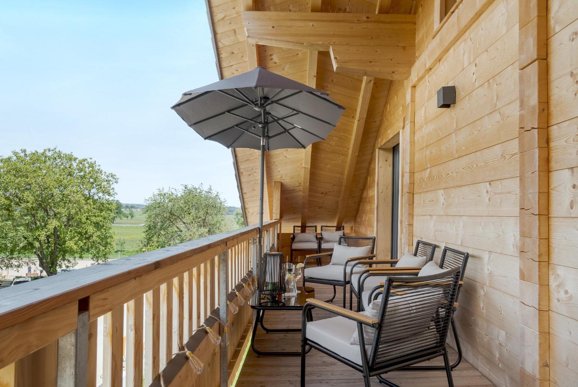 Fenjoy: Ferienapartment Mit Bergblick / Balkon / Bbq Бернау-ам-Кимзее Экстерьер фото